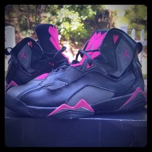 (SOLD) Jordan True Flights Mens 8/Womens 9.5